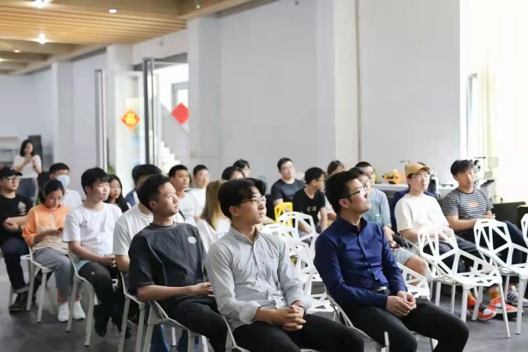 1633592826361080.jpg e26402743c05313e6651c2409d70ebc.jpg